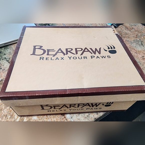 Bearpaw Women's Tan Hiking Boots NIB - Picture 9 of 10